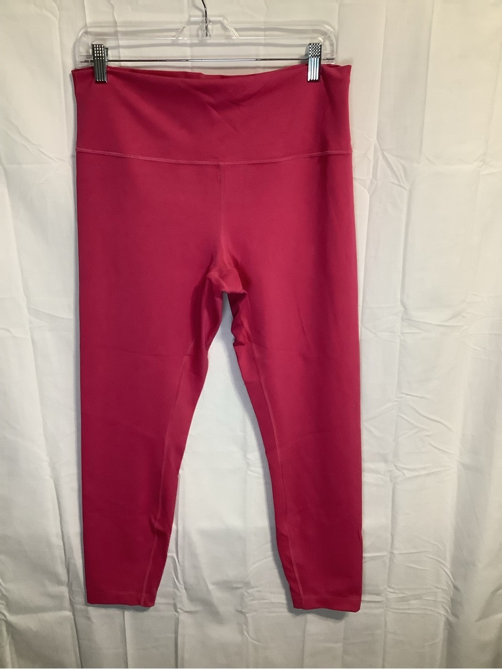 Lululemon athletica Raspberry Pink Leggings size 14 inseam 25